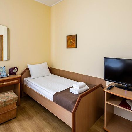 Vynnyky Hotel Galaktika מראה חיצוני תמונה