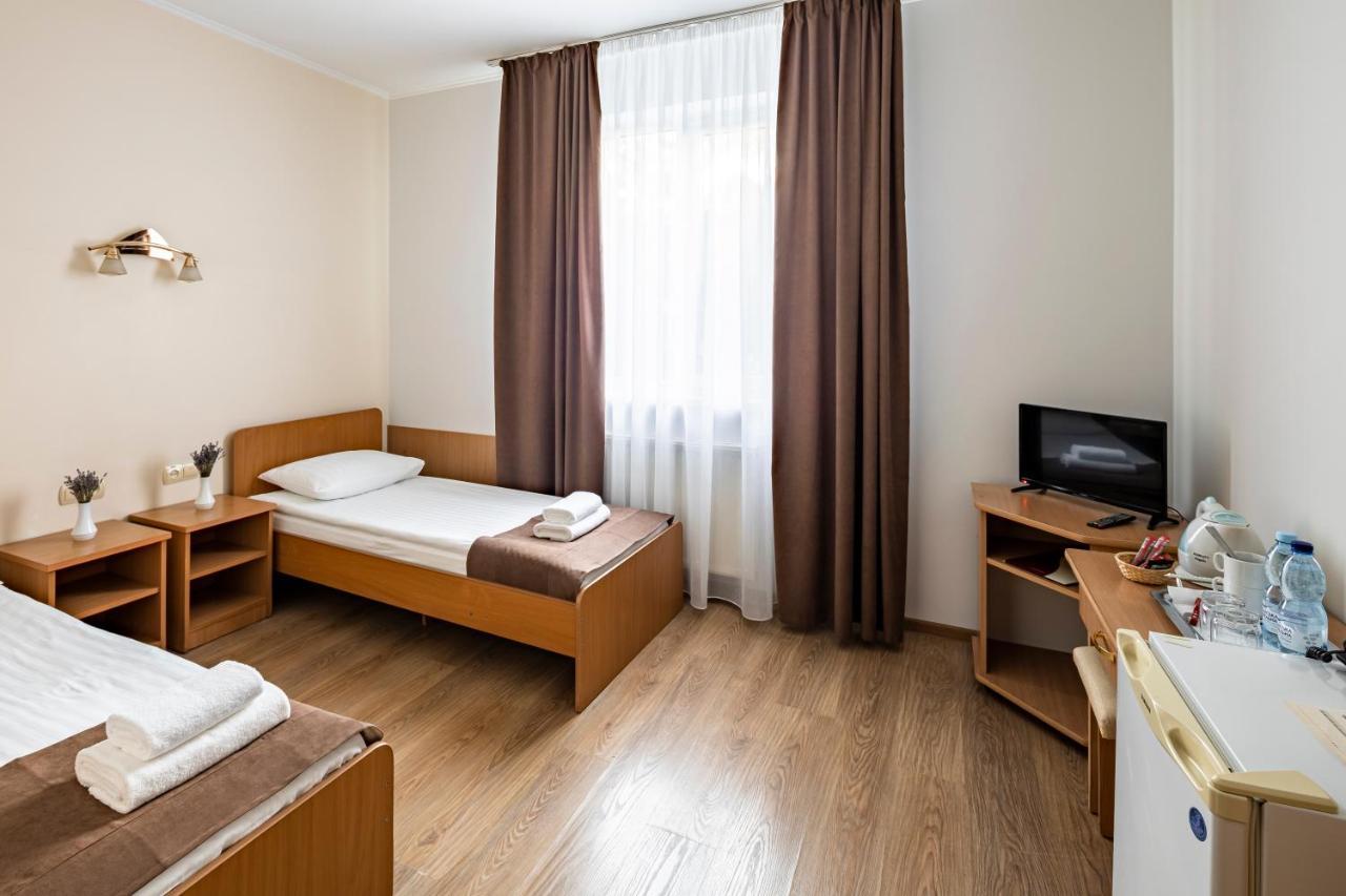 Vynnyky Hotel Galaktika מראה חיצוני תמונה