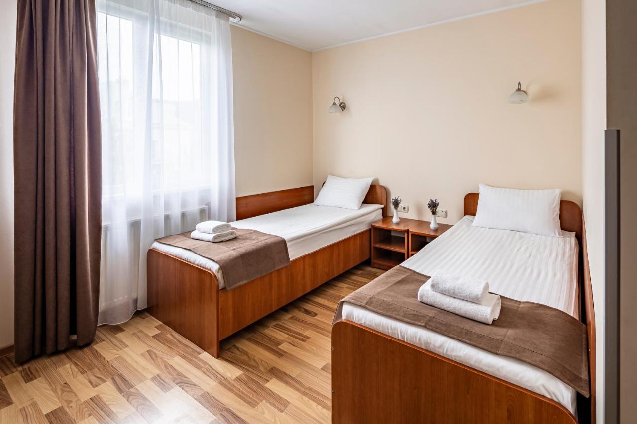 Vynnyky Hotel Galaktika מראה חיצוני תמונה