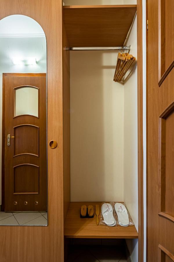 Vynnyky Hotel Galaktika מראה חיצוני תמונה