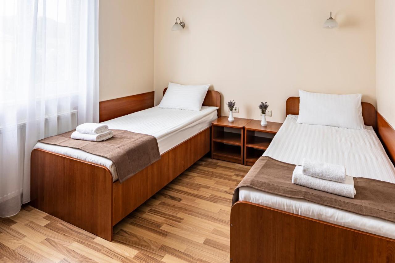 Vynnyky Hotel Galaktika מראה חיצוני תמונה