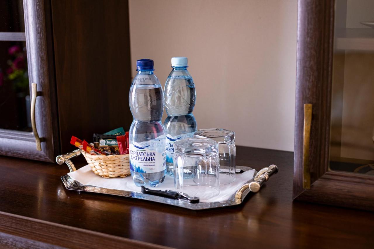 Vynnyky Hotel Galaktika מראה חיצוני תמונה
