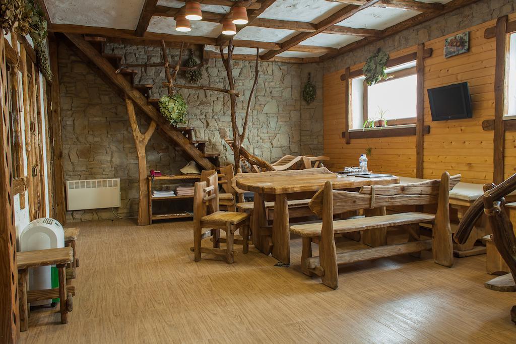 Vynnyky Hotel Galaktika מראה חיצוני תמונה