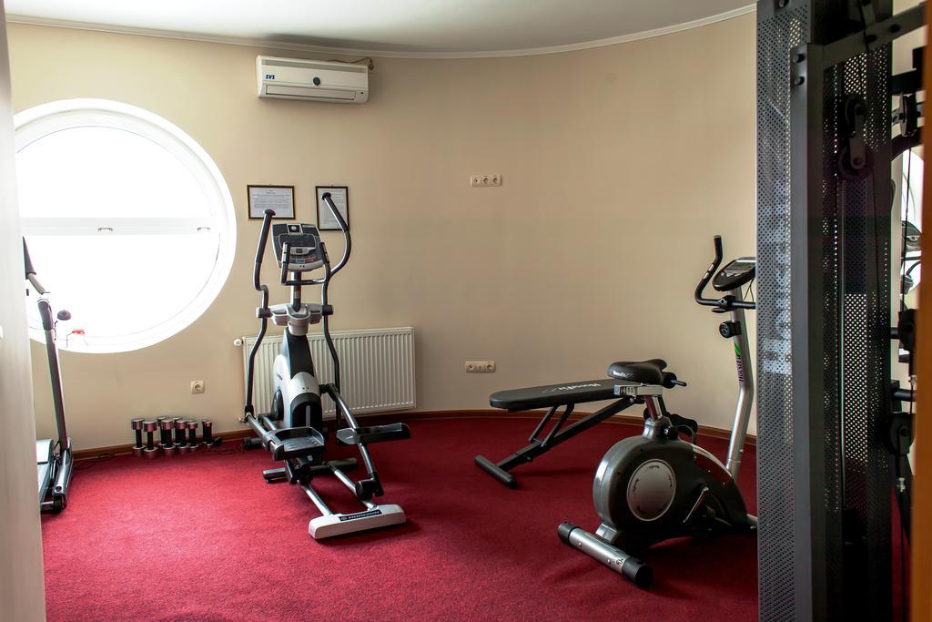 Vynnyky Hotel Galaktika מראה חיצוני תמונה
