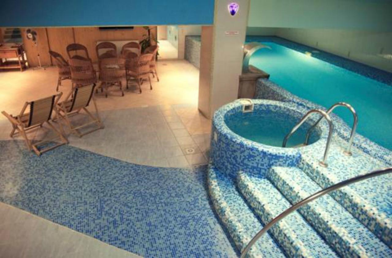 Vynnyky Hotel Galaktika מראה חיצוני תמונה